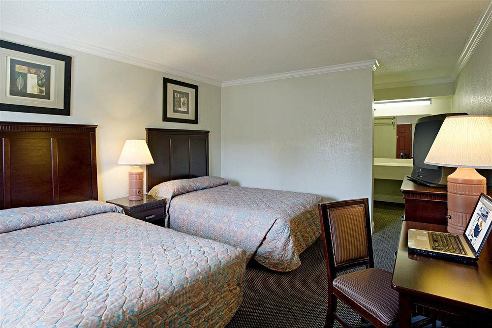 Dream Inn Фресно Номер фото